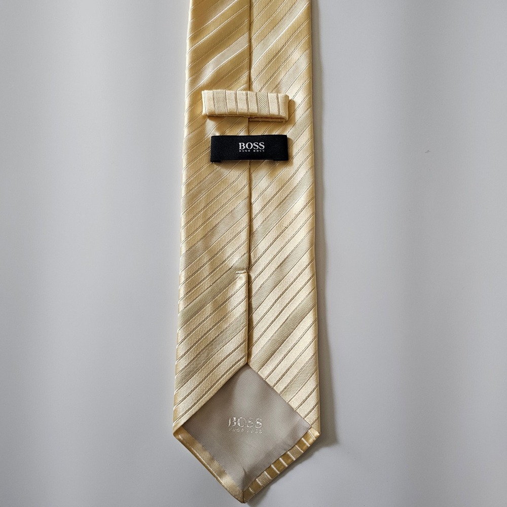 Hugo Boss Striped Silk Necktie Gold Dress Neck Tie Business Formal Men's